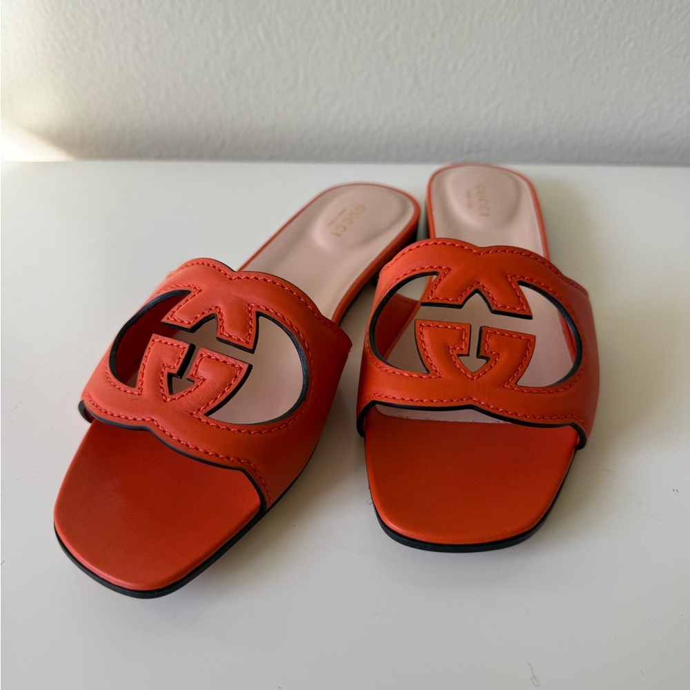 Gucci Women's Orange Slide Sandals - Picture 2 of 7